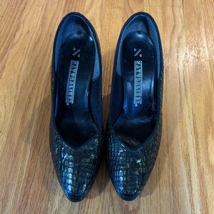 Naturalizer Green Snakeskin Heels